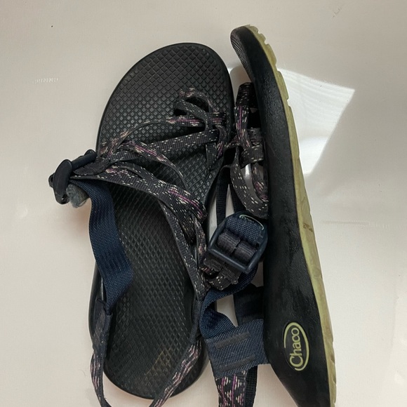 Chacos - Picture 2 of 3